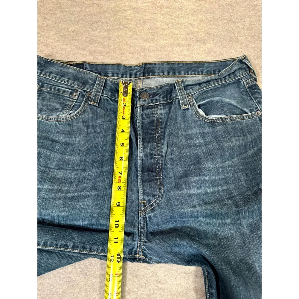 Levis 501 Straight Fit Jeans Mens 36x30 Blue‎ Whiskering Denim Cotton Button Fly
